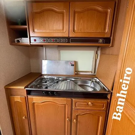 Kamp alanı Caravana Rosa Málaga